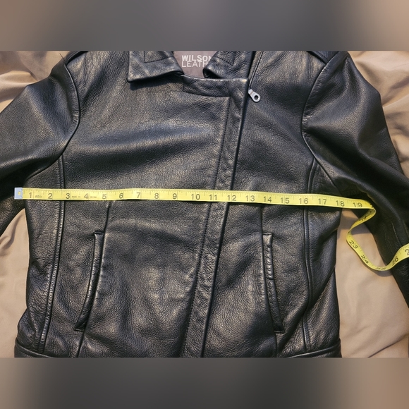 Wilson's cropped motorcycle jacket - Picture 4 of 9